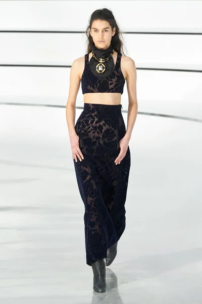 Look 37